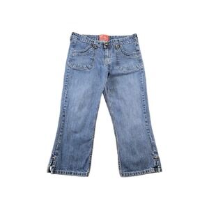 Levi's Women's Mid Rise Capri Jeans Unique Pocket & Button Details Size 12